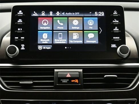 Used 2018 Honda Accord Touring image 24