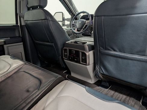 Used 2022 Ford F450 Limited image 20