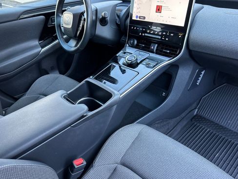 Used 2023 Toyota bZ4X XLE w/ Weather Package image 18