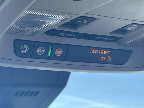 Used 2024 Chevrolet Equinox LT image 31