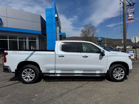 New 2026 Chevrolet Silverado 1500 LTZ w/ LTZ Premium Package AWD/4WD image 8