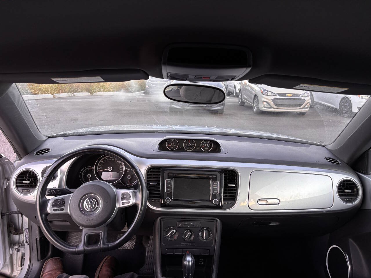 Used 2014 Volkswagen Beetle TDI FWD image 15