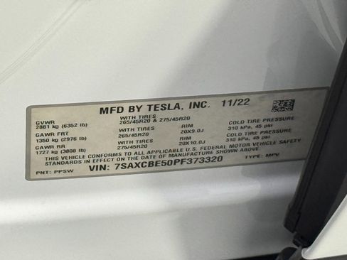 Used 2023 Tesla Model X image 46