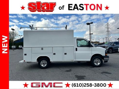 New 2025 GMC Savana 3500 w/ Power Convenience Package image 3