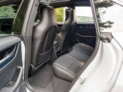 New 2025 Porsche Macan Electric RWD image 35