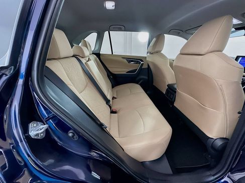 Certified 2025 Toyota RAV4 XLE FWD image 27