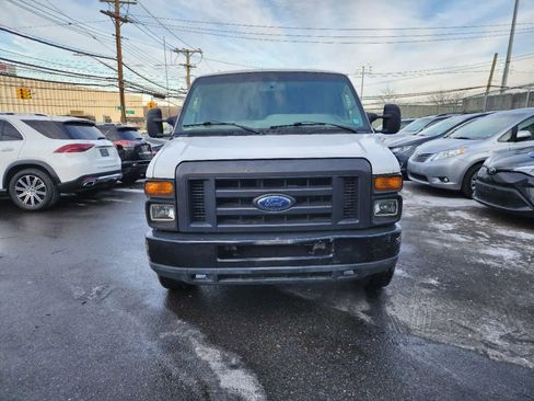 Used 2011 Ford E-250 and Econoline 250 image 1
