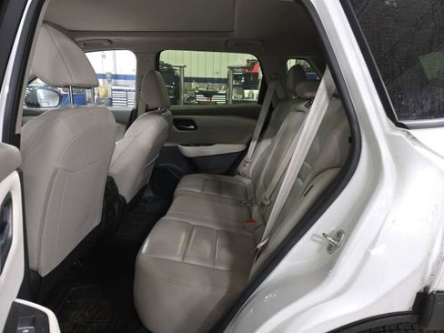 Used 2023 Nissan Rogue SL AWD/4WD image 7