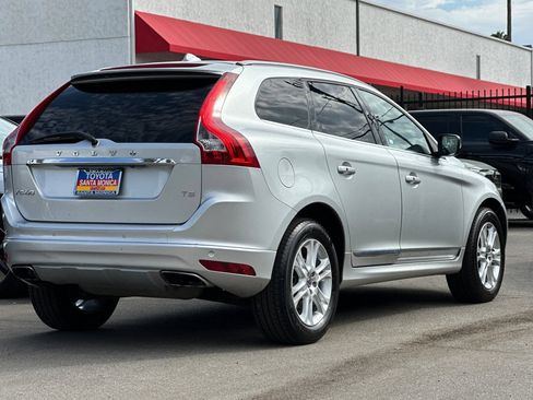 Used 2016 Volvo XC60 T5 Premier w/ Proximity Package FWD image 4