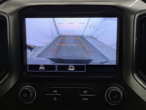 Used 2022 Chevrolet Silverado 1500 LT w/ Convenience Package II image 10