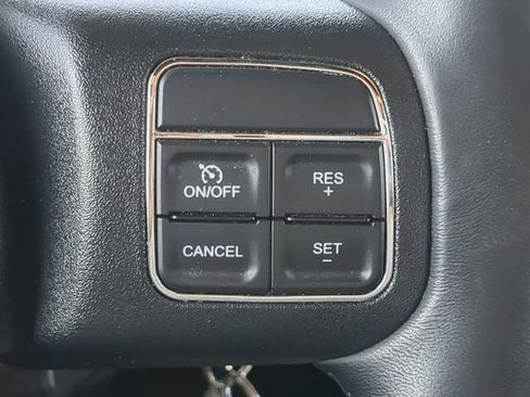 Used 2017 Jeep Wrangler Unlimited Sahara AWD/4WD image 22