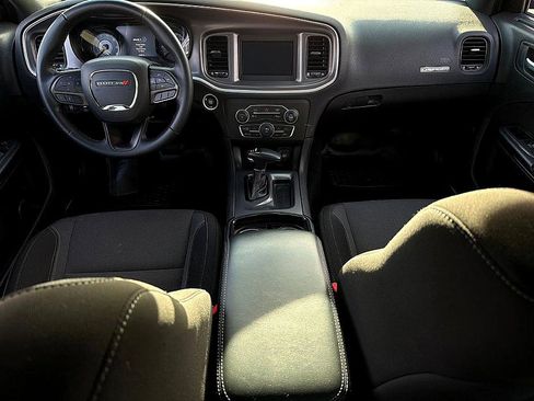 Used 2022 Dodge Charger SXT w/ Blacktop Package image 6