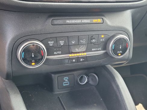Used 2023 Ford Escape ST-Line image 26