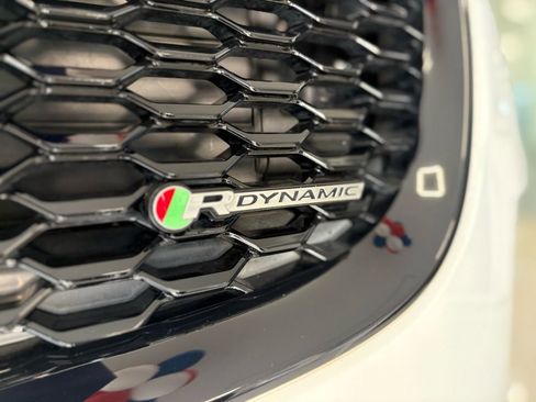 Used 2020 Jaguar E-PACE R-Dynamic HSE image 15