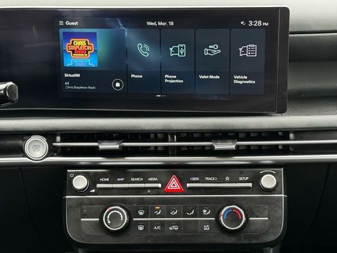 Used 2025 Hyundai Tucson SE image 25