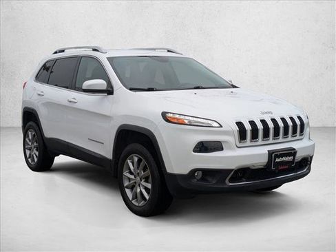 Used 2018 Jeep Cherokee Limited w/ Trailer Tow Group image 3