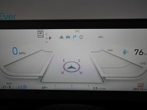 Used 2024 Hyundai Ioniq 5 SEL RWD image 7