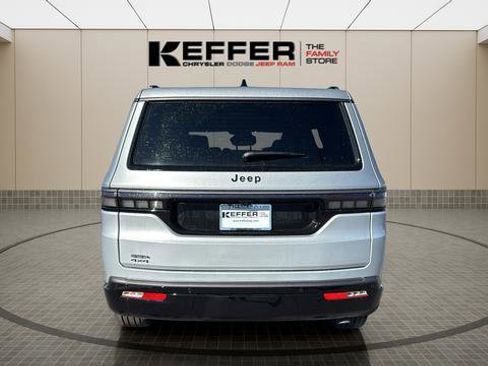New 2026 Jeep Grand Wagoneer Limited AWD/4WD image 4