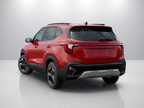 Used 2025 Kia Seltos S FWD image 4