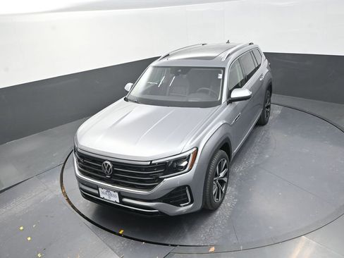 New 2026 Volkswagen Atlas SEL Premium R-Line AWD/4WD image 15