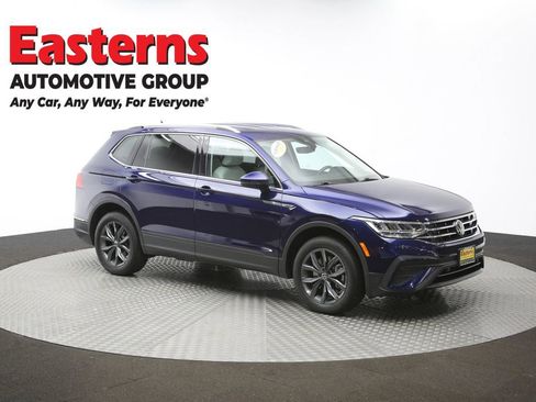 Used 2022 Volkswagen Tiguan SE image 46
