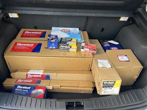 Used 2014 Ford Focus SE w/ SE Sport Package image 29