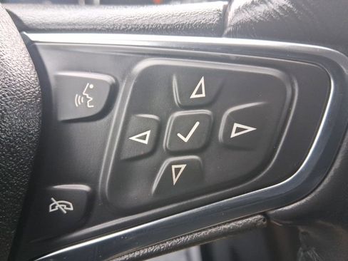 Used 2019 Chevrolet Equinox LT image 22