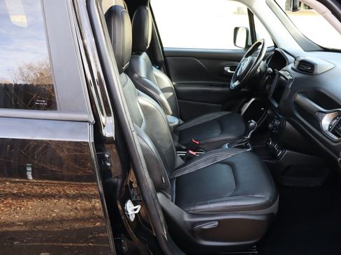 Used 2018 Jeep Renegade Limited w/ UConnect 8.4 Nav Group image 22