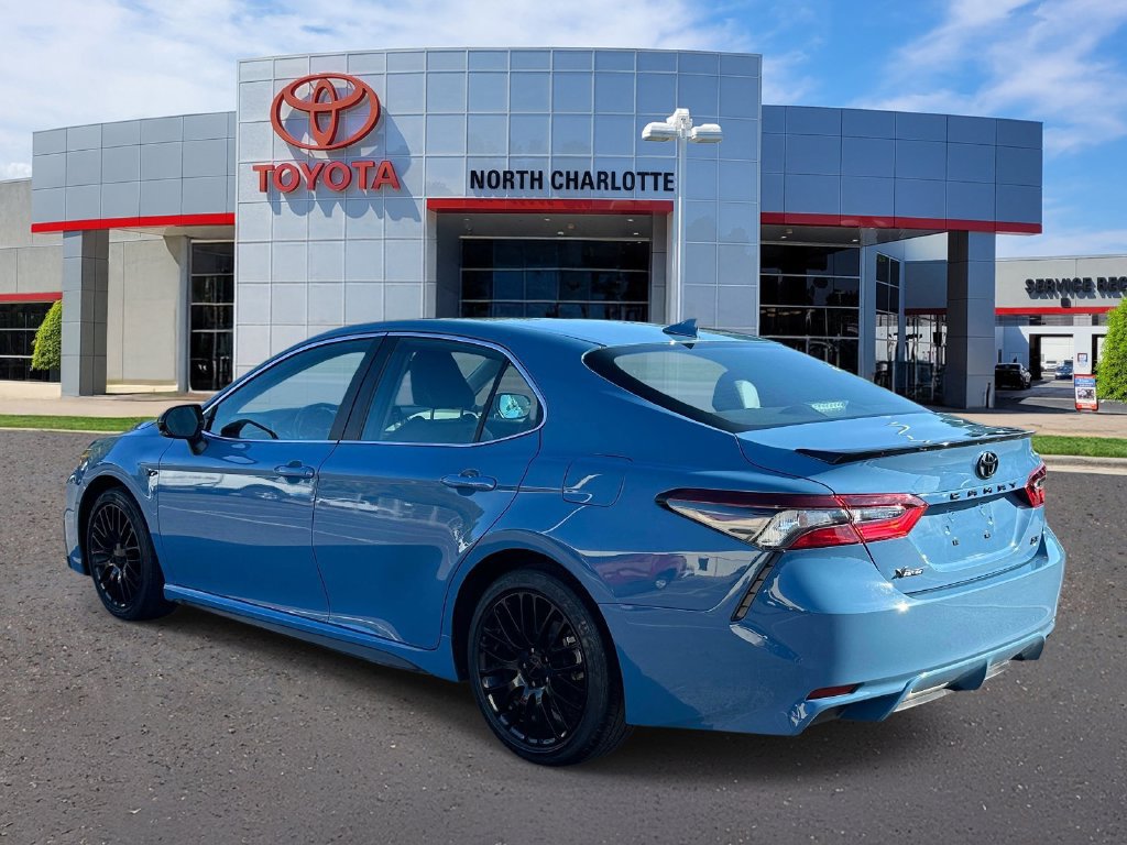 Used 2024 Toyota Camry SE FWD image 6
