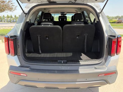 Used 2022 Kia Sorento S AWD/4WD image 48