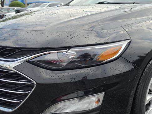 Used 2023 Chevrolet Malibu LT FWD image 13