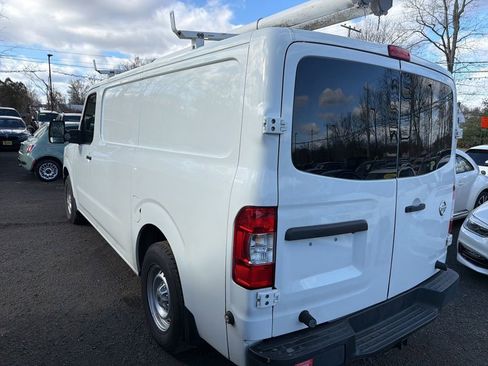 Used 2019 Nissan NV 3500 S image 3