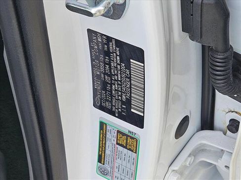 Used 2025 Hyundai Elantra SEL image 26