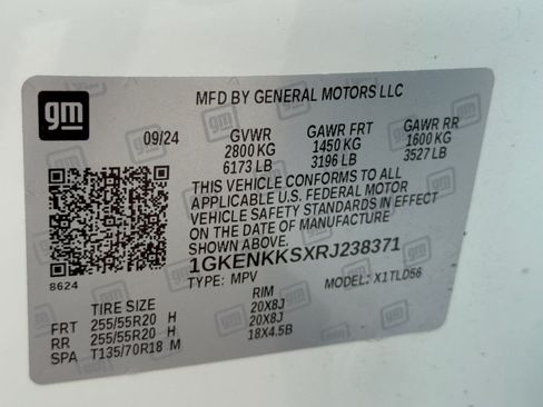 Used 2024 GMC Acadia Elevation w/ LPO, Floor Liner Package FWD image 32