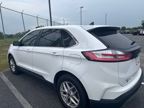 Used 2021 Ford Edge SEL w/ Convenience Package FWD image 4