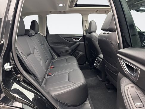 Used 2024 Subaru Forester Touring image 21