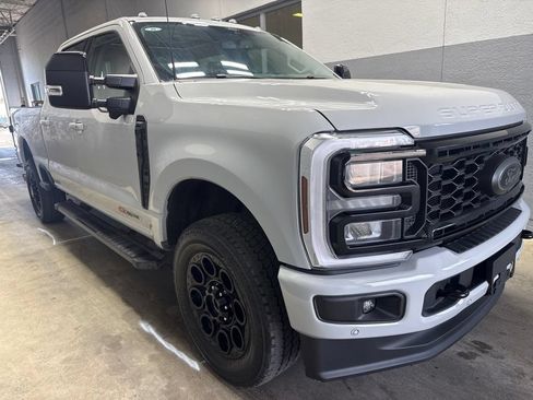 Used 2025 Ford F350 Lariat w/ Lariat Ultimate Package AWD/4WD image 5