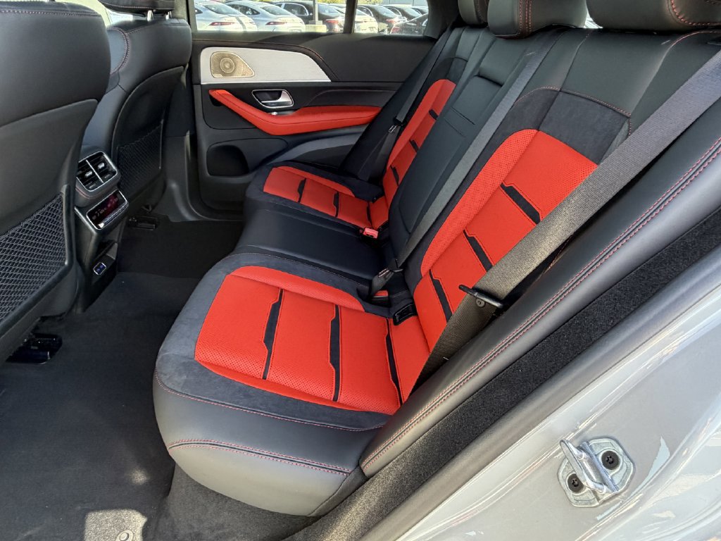 New 2026 Mercedes-Benz GLE 53 AMG 4MATIC image 32