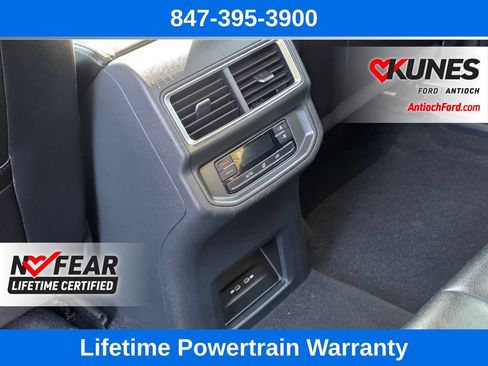 Used 2024 Volkswagen Atlas SE AWD/4WD image 22