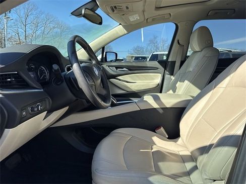 Used 2021 Buick Enclave Essence w/ Sport Touring Edition image 12