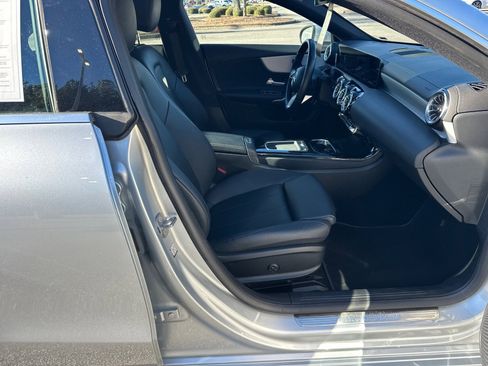 Used 2025 Mercedes-Benz CLA 250 image 13