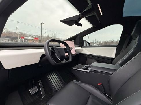 Used 2024 Tesla Cybertruck Cyberbeast image 16