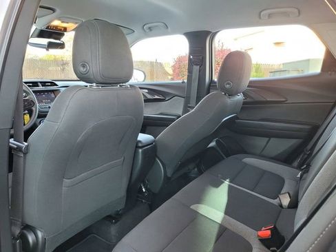 Used 2021 Chevrolet TrailBlazer LS image 15