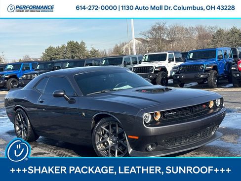 Used 2018 Dodge Challenger R/T Scat Pack image 1