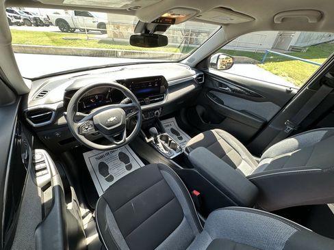 Used 2025 Chevrolet TrailBlazer LT image 15