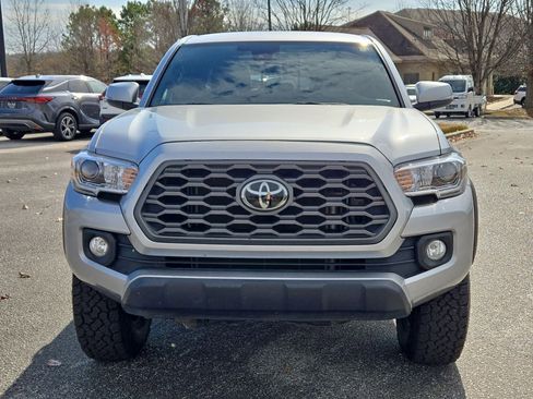Used 2023 Toyota Tacoma TRD Off-Road image 2