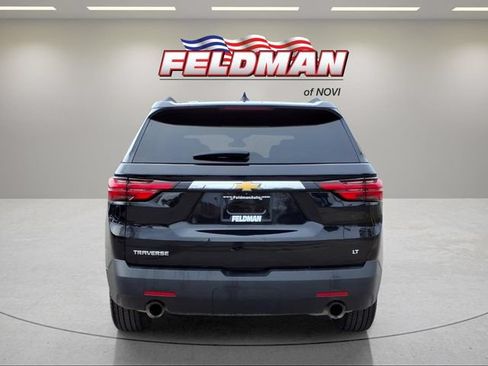Used 2023 Chevrolet Traverse LT FWD image 4