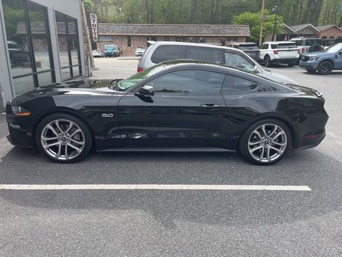 Used 2022 Ford Mustang GT Premium image 7