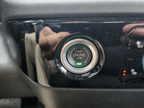 Used 2023 GMC Sierra 1500 Elevation image 31