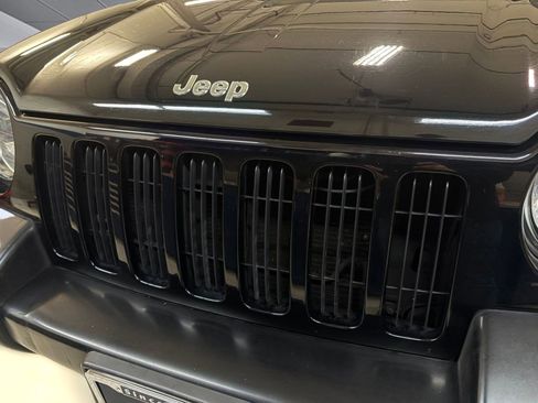 Used 2004 Jeep Liberty Limited w/ Security Group image 18